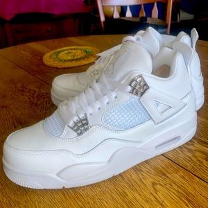 Air Jordan 4 Retro